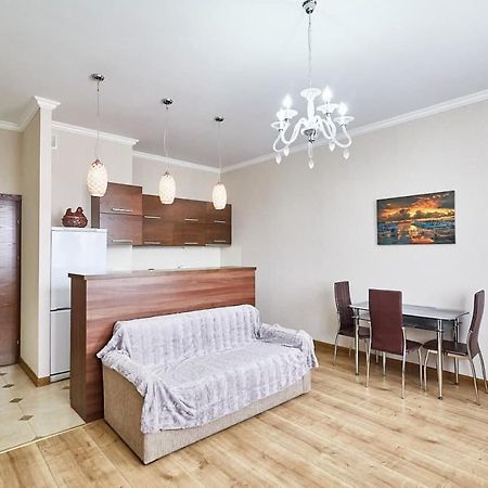 Ultracentral Spacious Apartment キシナウ エクステリア 写真